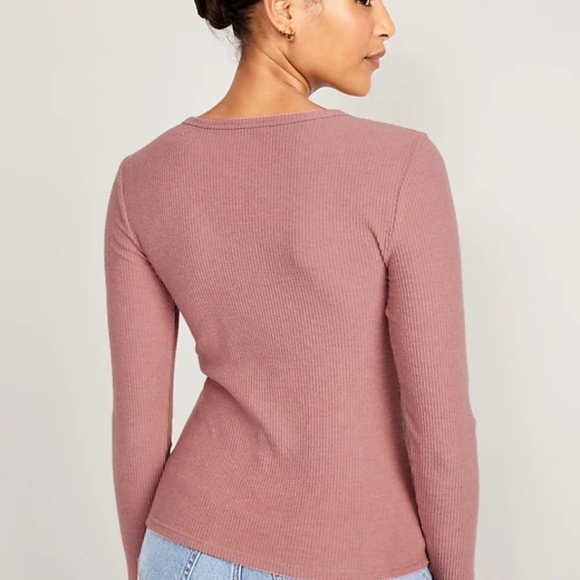 Old Navy Tops - NWOT Old Navy Plush Long-sleeve Crew-neck Tshirt